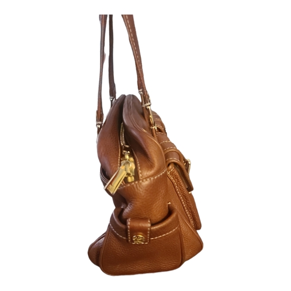 Michaels by Michael Kors purse, light tan leather, 17 inches wide, 8 inches deep - Picture 4 of 9